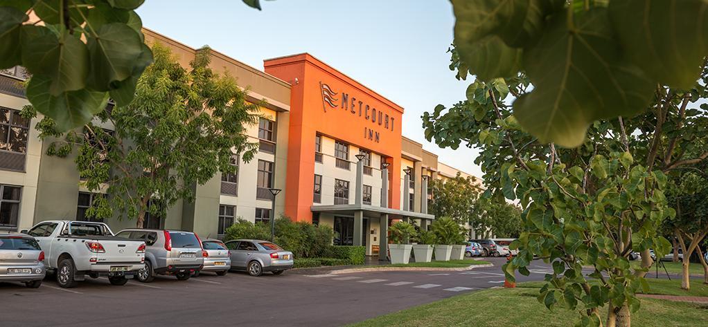 Peermont Metcourt Inn At The Grand Palm, Габороне Екстериор снимка