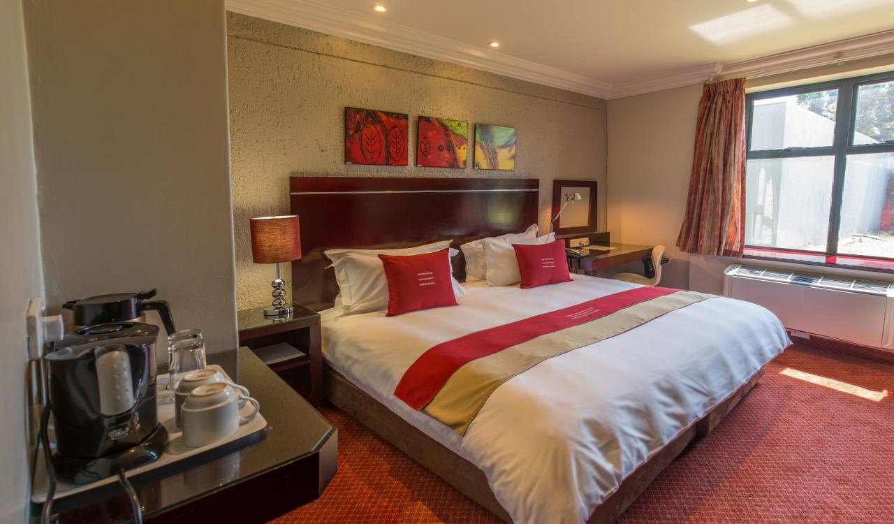 Peermont Metcourt Inn At The Grand Palm, Габороне Екстериор снимка